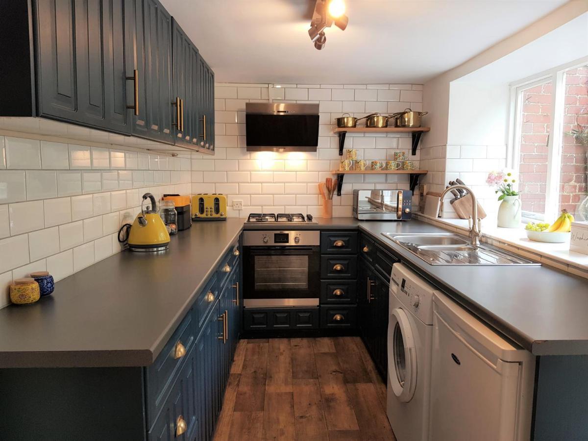 Cruck Cottage Пикеринг Экстерьер фото
